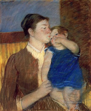 klimt kiss Painting - Mothers Goodnight Kiss mothers children Mary Cassatt